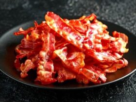 How To Reheat Cooked Bacon