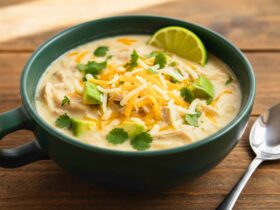 Keto White Chicken Chili Recipe