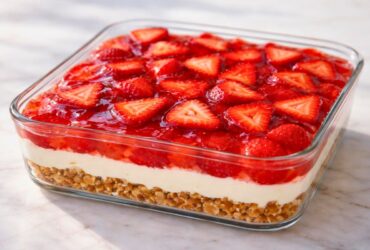 Pioneer Woman Strawberry Pretzel Salad Recipe