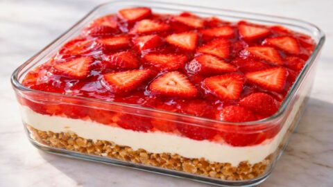 Pioneer Woman Strawberry Pretzel Salad Recipe