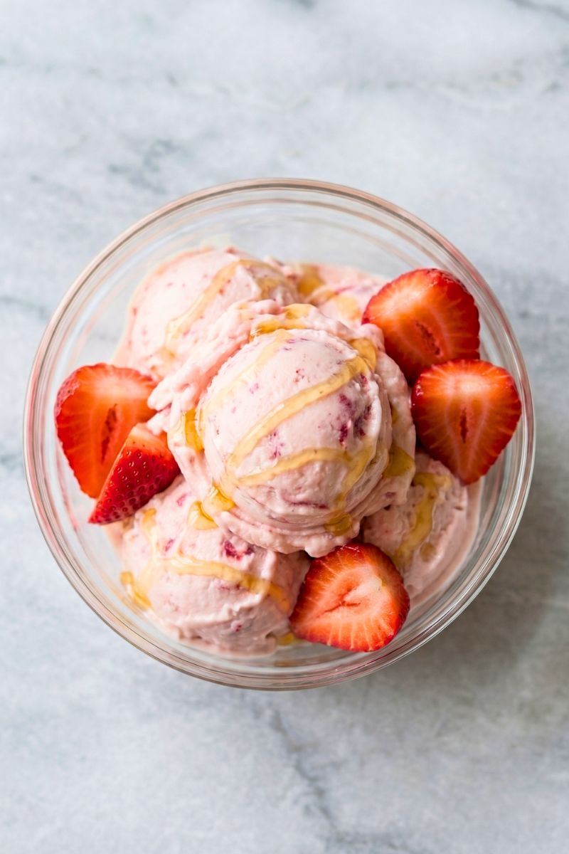 Strawberry Greek Frozen Yogurt Recipe